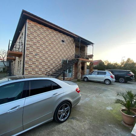 Ferienwohnung Kochalidze Family Batumi Exterior foto